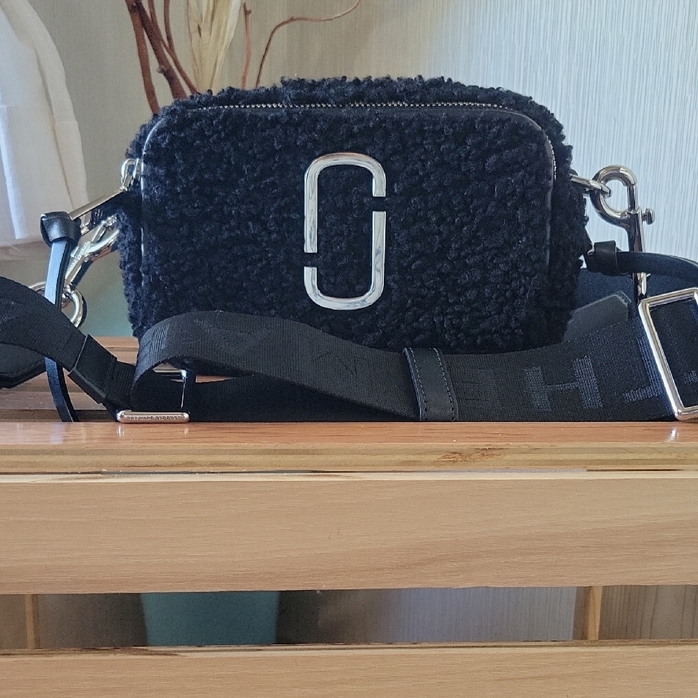 Marc Jacobs The Snapshot Black Shearling Crossbody Bag